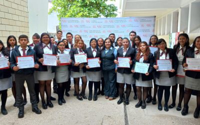 Entrega de reconocimientos a los mejores promedios campus Coatzacoalcos